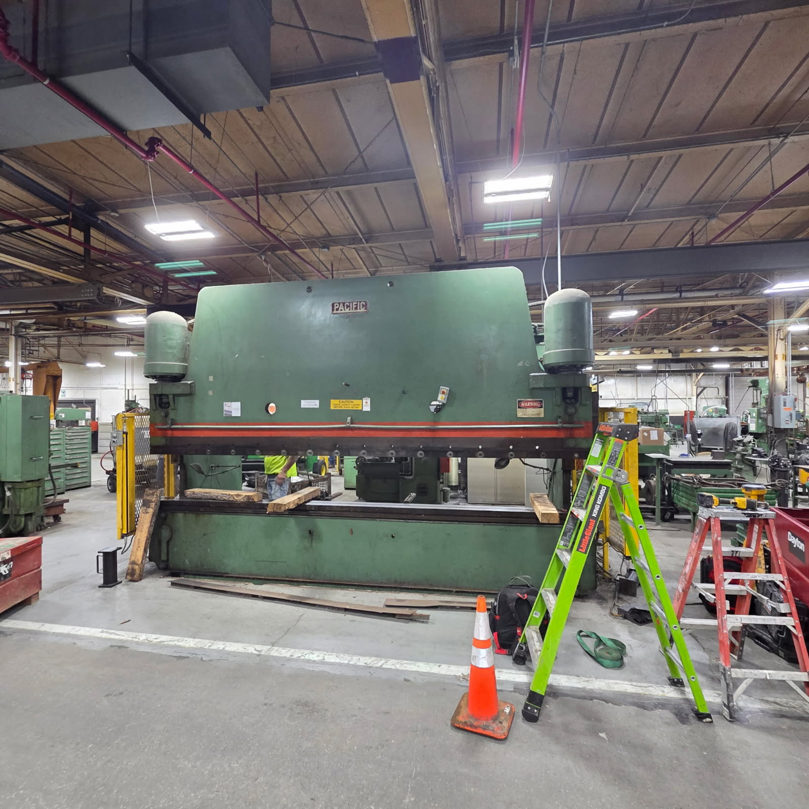 Pacific Press Brake for Sale – Pacific K300-16 300 Ton Hydraulic Press Brake